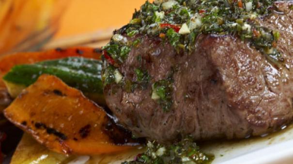 Lomo de res con chimichurri