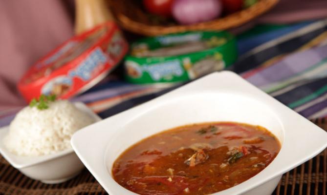 Sopa de tomate con sardinas - van camp´s 