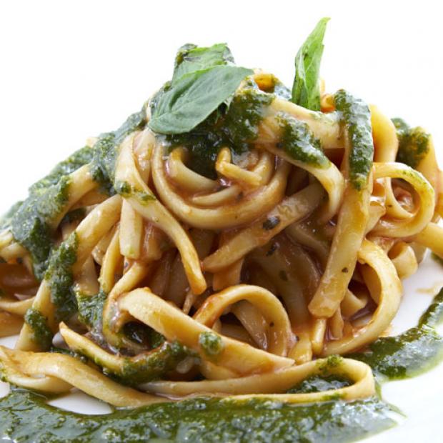 receta Tagliatelle al pesto napolitano